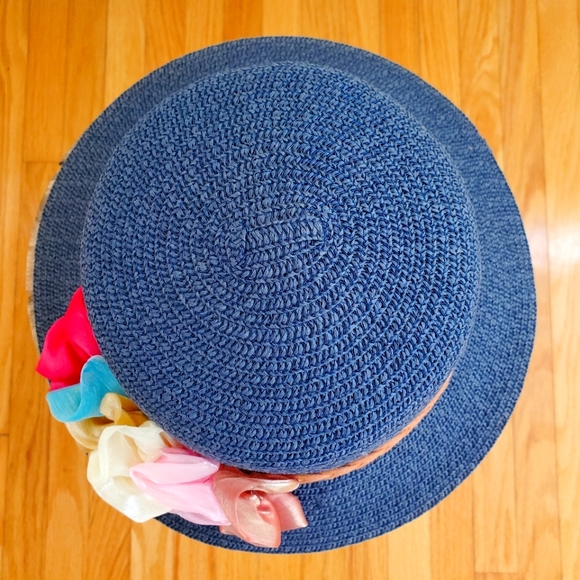 Summer hat 👒 - Picture 3 of 4